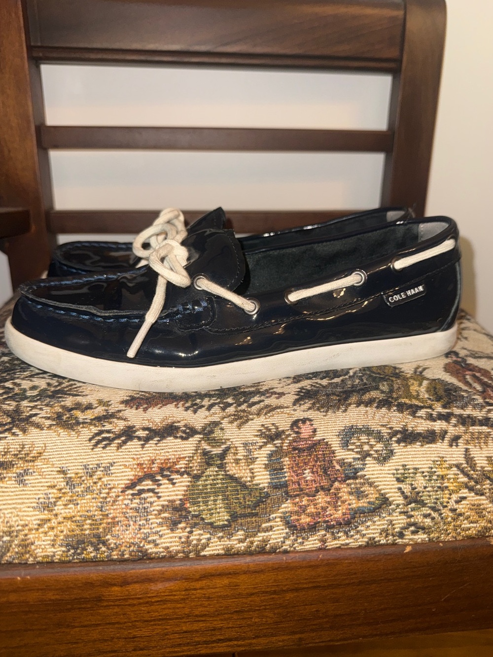 Cole Haan Nantucket Camp Moccasins Navy Patent Leather Boat Shoes Women’s 7.5B - Picture 4 of 12